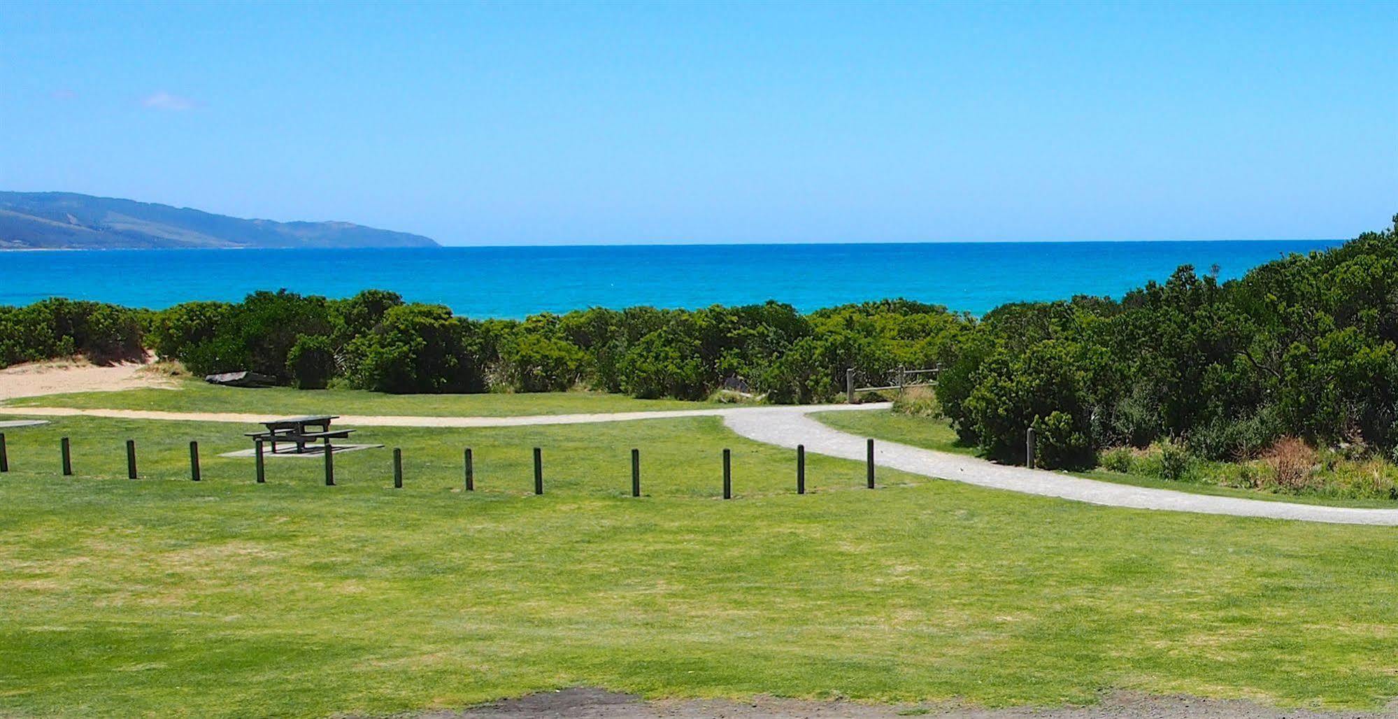 Apollo Bay Waterfront Motor Inn Exterior photo